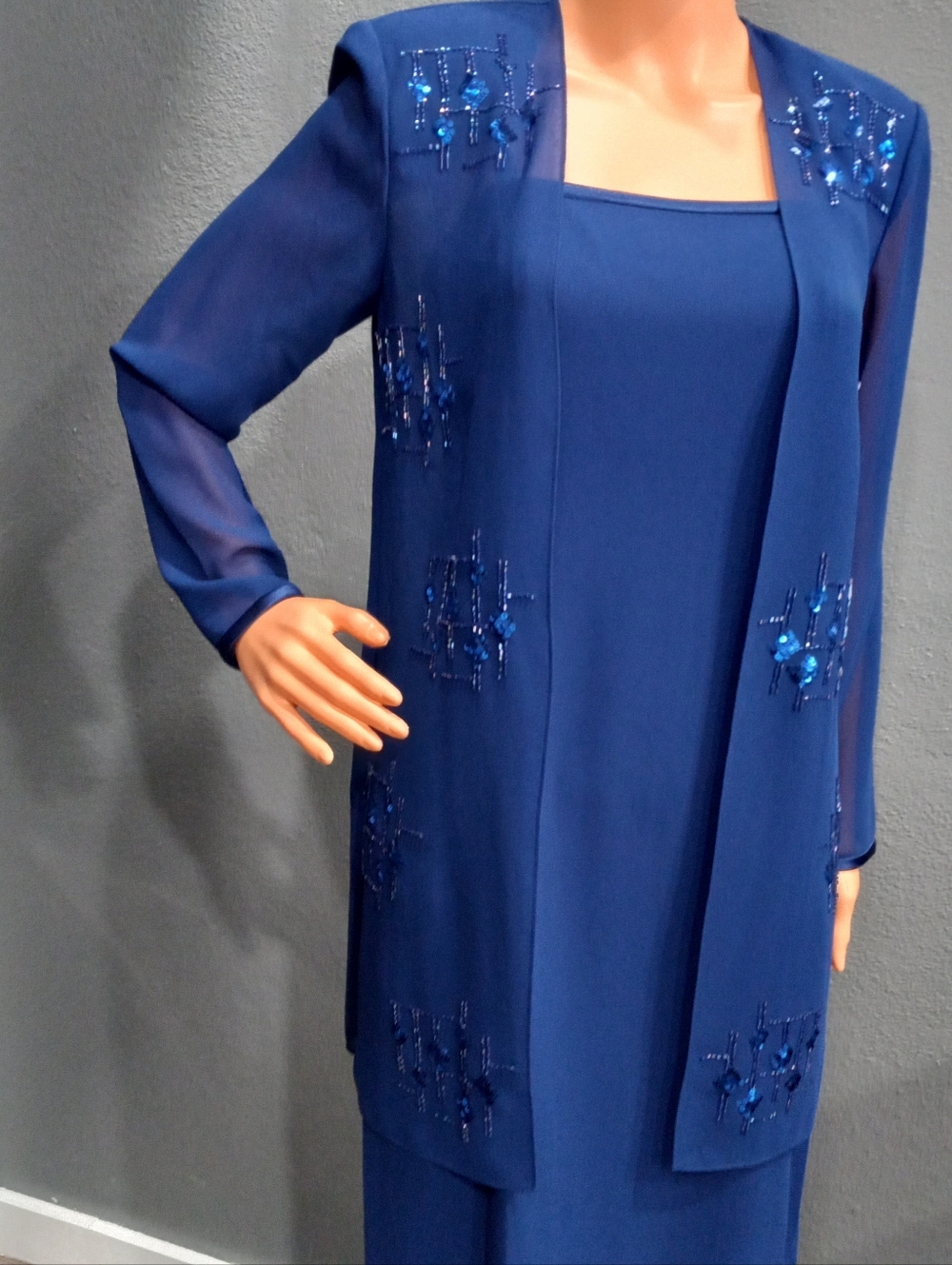 Elegant Blue Beaded Women's Dress with Jacket - Picture 2 of 16